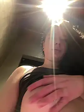 Snapshot of AlishaPrettyBlade chatting on February 7, 2026, 8:29 am AlishaPrettyBlade online show from February 7, 2026, 8:29 am