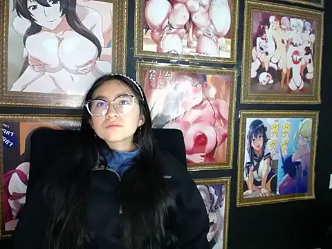 Snapshot of Arielle_lov chatting on February 19, 2025, 11:49 am Arielle lov online show from February 19, 2025, 11:49 am