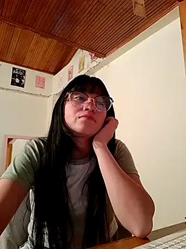 Snapshot of Arielle_lov chatting on October 3, 2025, 2:30 am Arielle lov online show from October 3, 2025, 2:30 am