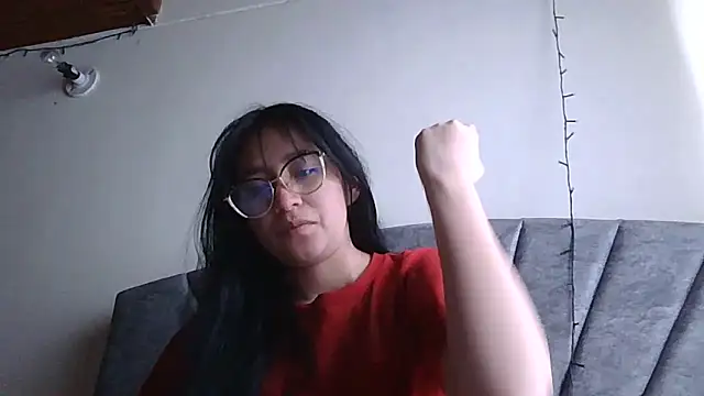 Arielle lov online show from December 4, 2025, 4:05 pm