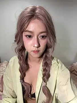 2025xiaoxiao online show from March 9, 2025, 9:03 pm