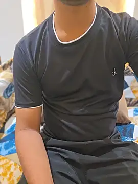 RealcoupleP online show from April 6, 2026, 6:53 pm