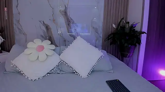 Snapshot of miss_martiina chatting on November 26, 2025, 2:01 am miss martiina online show from November 26, 2025, 2:01 am