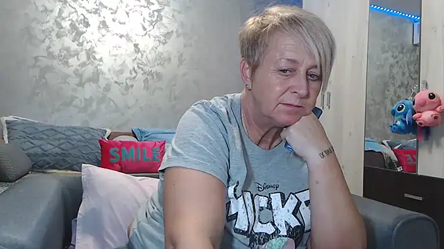 RosesandLillies online show from February 24, 2026, 6:17 pm