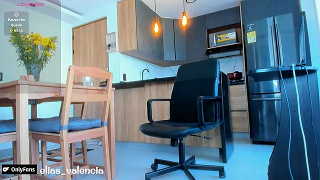 fitnolan online show from February 26, 2026, 2:49 pm