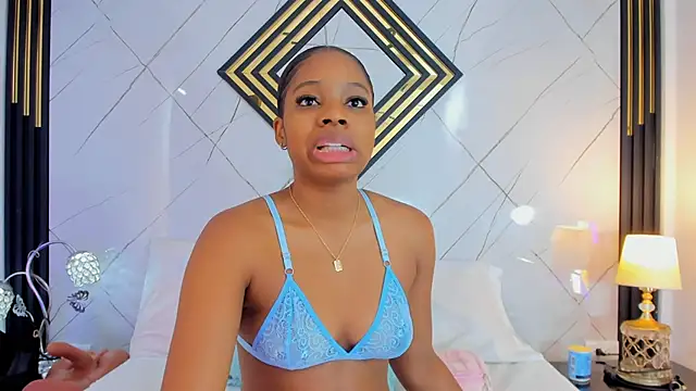 EmilyDiaaz online show from September 18, 2025, 12:18 pm