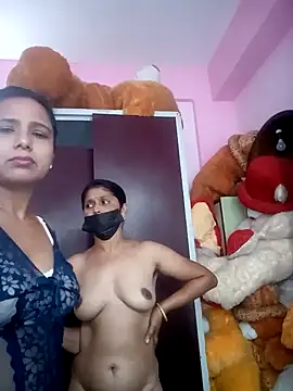 Snapshot of sxe983616 chatting on February 24, 2025, 6:58 pm sxe983616 online show from February 24, 2025, 6:58 pm