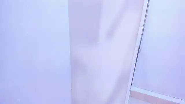 Snapshot of candy_rogeers chatting on September 10, 2025, 4:01 am candy rogeers online show from September 10, 2025, 4:01 am