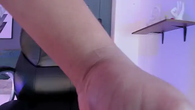 LianaSaez online show from February 27, 2025, 2:10 am