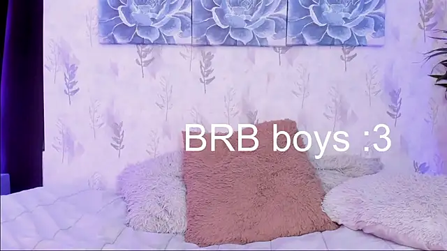 iiangel  online show from March 18, 2025, 8:03 am