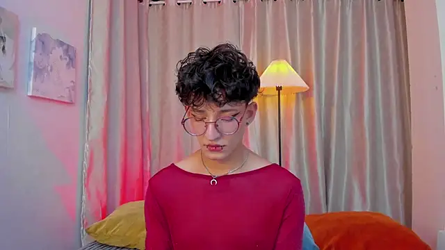 iiangel  online show from February 21, 2026, 3:29 am