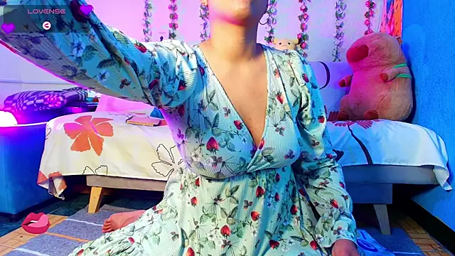 Vicky Miller 05 online show from April 14, 2026, 7:31 pm