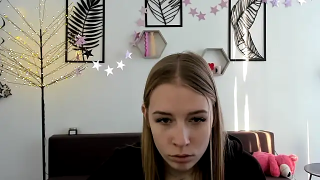 Snapshot of AnnNorriss chatting on February 23, 2025, 6:17 am AnnNorriss online show from February 23, 2025, 6:17 am