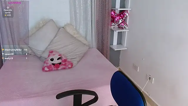 emily-777 online show from March 18, 2025, 10:58 pm