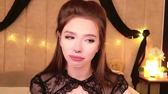 Sierra Fane online show from October 19, 2025, 5:52 am