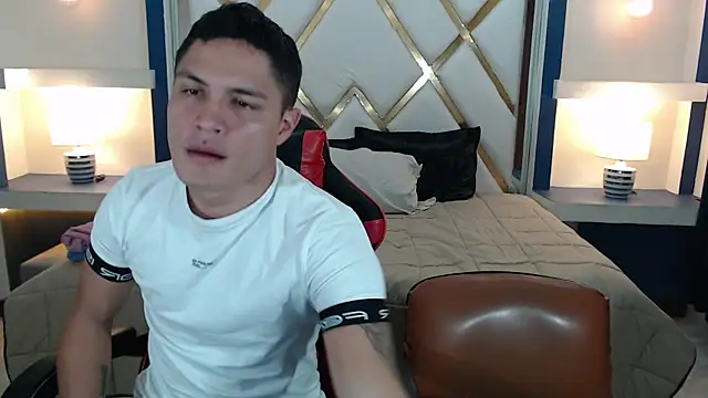 SaraClub JY online show from October 19, 2025, 12:44 am