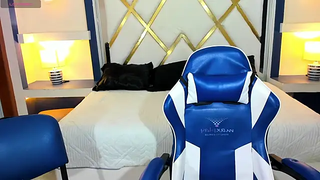 Snapshot of SaraClub_JY chatting on December 20, 2025, 11:34 pm SaraClub JY online show from December 20, 2025, 11:34 pm