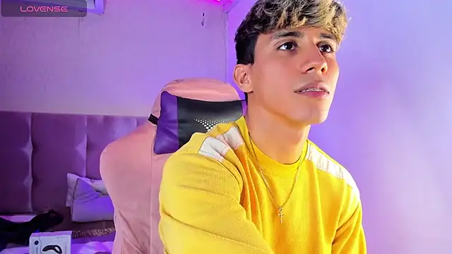 Allex Cano online show from March 20, 2025, 6:20 pm