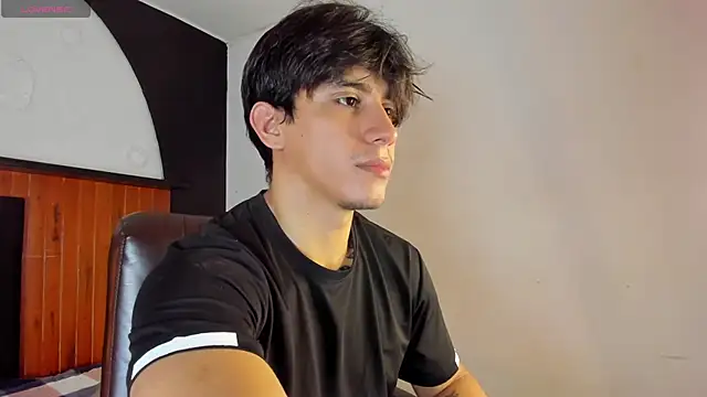 Snapshot of Allex_Cano chatting on March 2, 2026, 8:37 pm Allex Cano online show from March 2, 2026, 8:37 pm