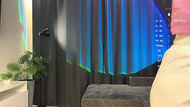 Snapshot of Nerdy_Amy chatting on October 7, 2025, 6:38 pm Nerdy Amy online show from October 7, 2025, 6:38 pm