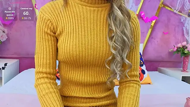 EmmyCortez online show from October 17, 2025, 11:46 am