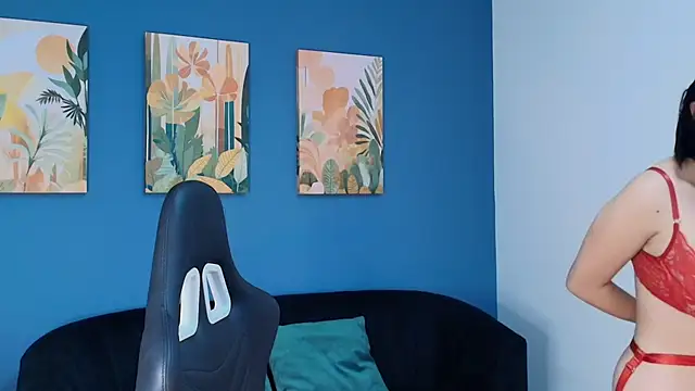 Zamira Taylor online show from November 14, 2025, 11:13 pm