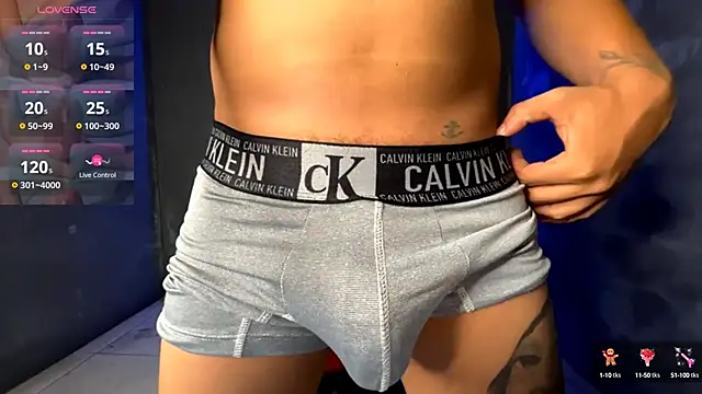 jeffvalemtino online show from October 2, 2025, 11:01 pm