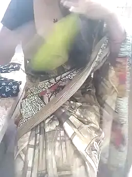 Snapshot of suthas99 chatting on December 23, 2025, 6:11 am suthas99 online show from December 23, 2025, 6:11 am