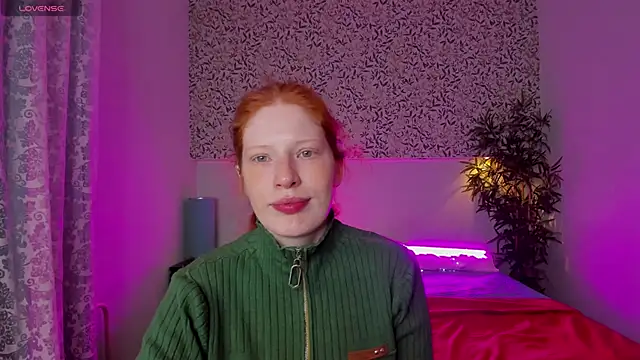 Sandra Wi1son online show from February 27, 2025, 1:38 am