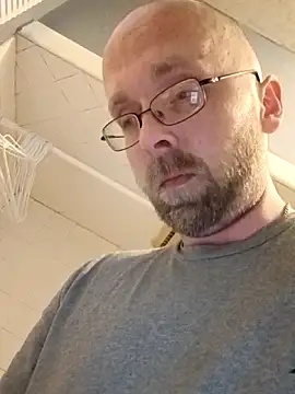 taterae online show from April 8, 2026, 11:10 am