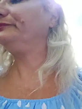 Snapshot of LadyTouch chatting on August 7, 2026, 11:18 pm LadyTouch online show from August 7, 2026, 11:18 pm