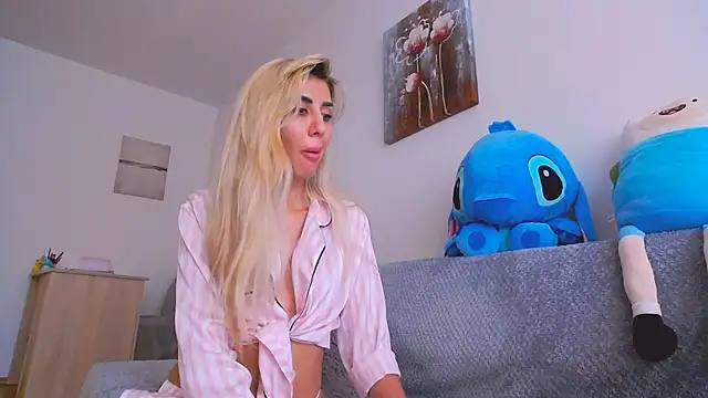 SweetJessy26 online show from October 27, 2025, 12:53 pm