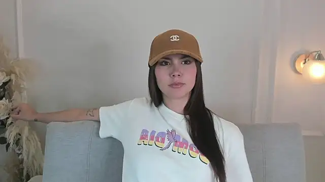 Snapshot of Celeste_99 chatting on March 13, 2025, 3:44 am Celeste 99 online show from March 13, 2025, 3:44 am