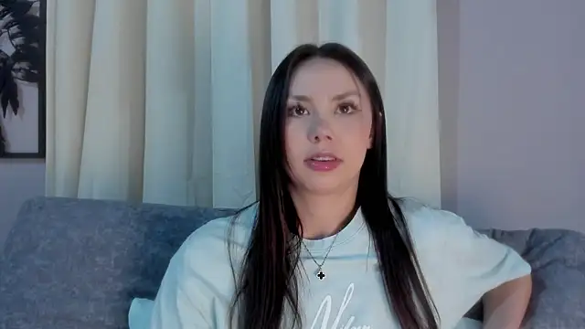 Snapshot of Celeste_99 chatting on November 15, 2025, 11:32 pm Celeste 99 online show from November 15, 2025, 11:32 pm