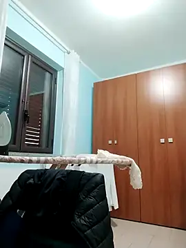 Dolcecurvy online show from November 12, 2025, 3:56 pm