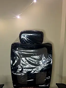 Dishasarmaa05 online show from November 28, 2025, 3:58 pm