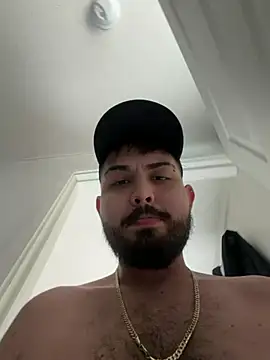 Wild-Luca online show from April 3, 2026, 7:45 pm