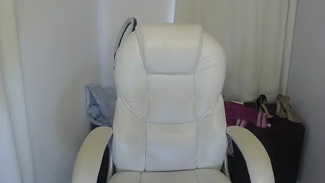 Mature 2025 online show from March 21, 2025, 4:51 pm