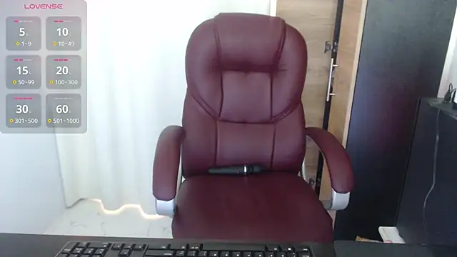 Mature 2025 online show from May 11, 2026, 3:07 pm