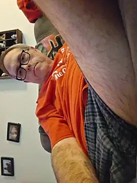 Smallone327 online show from November 9, 2025, 5:17 am