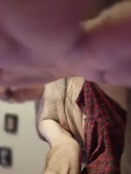 Smallone327 online show from April 20, 2026, 3:09 am