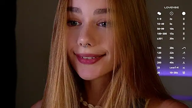 Snapshot of EmilaMills chatting on September 10, 2025, 11:21 am EmilaMills online show from September 10, 2025, 11:21 am