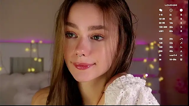 EmilaMills online show from March 8, 2026, 7:12 am