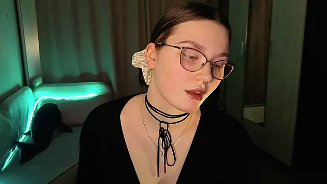 milliedoll online show from March 5, 2026, 4:36 pm