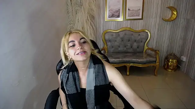 lili conor s online show from March 1, 2025, 3:10 am