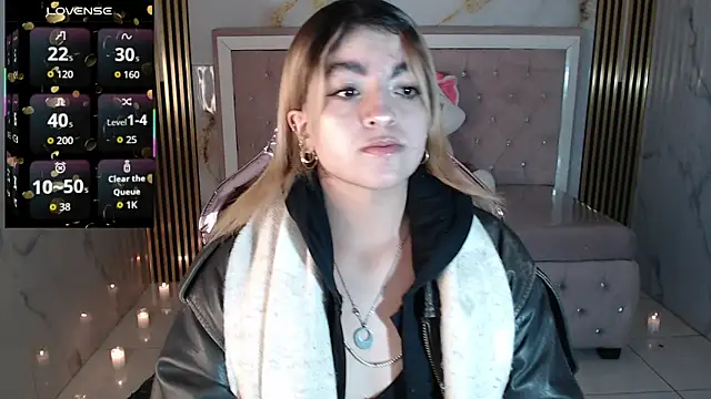 lili conor s online show from September 13, 2025, 3:50 am