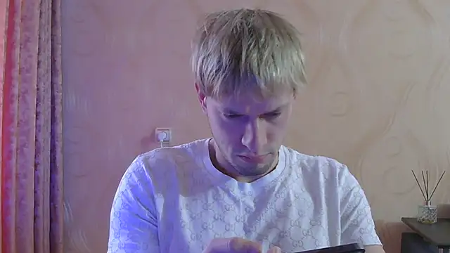 frama666 online show from April 9, 2026, 5:40 am