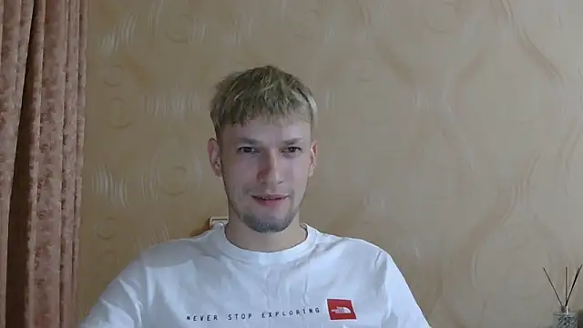 frama666 online show from June 10, 2026, 8:52 pm