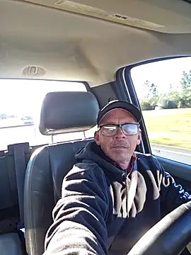 chris8827 online show from March 17, 2025, 1:18 pm