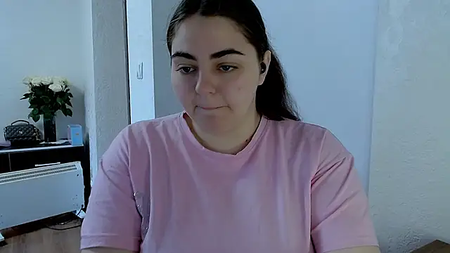 Snapshot of kitsune_8 chatting on April 27, 2026, 7:39 am kitsune 8 online show from April 27, 2026, 7:39 am